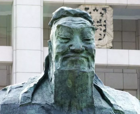 從孔子雕像侵權(quán)案淺談雕像專利保護(hù)及專利規(guī)避設(shè)計(jì)