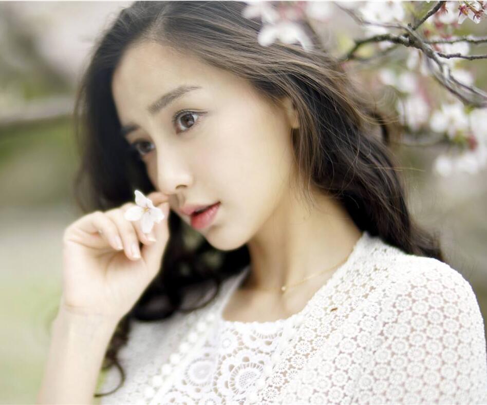 除了注冊成茶商標，Angelababy還在這些商標類別上被搶注了